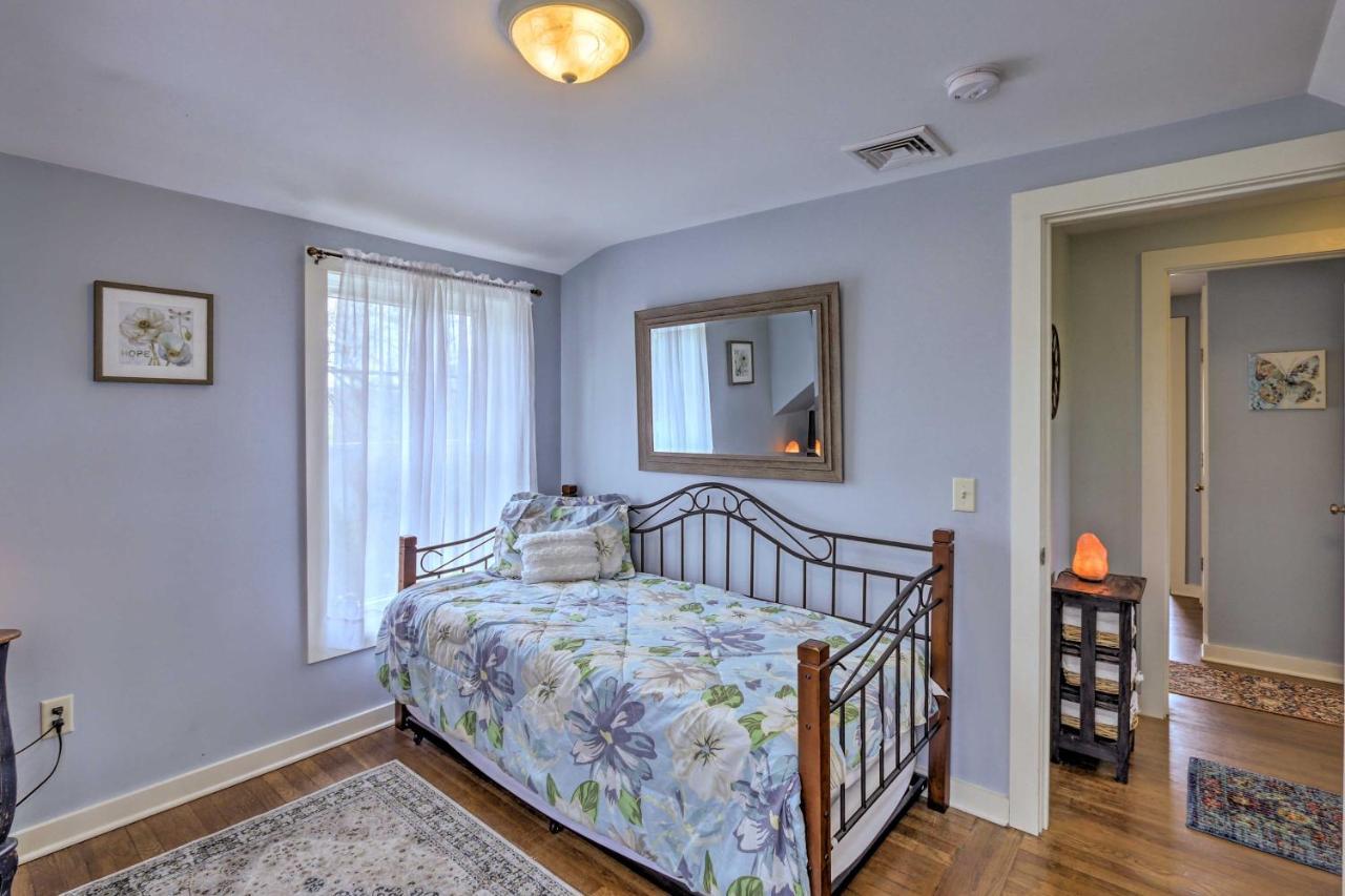 Remodeled Farmhouse In Waterford Near 2 Beaches! 外观 照片